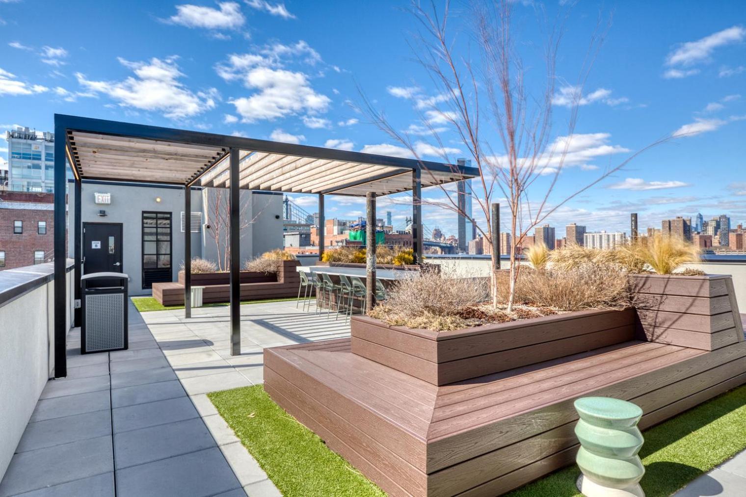 Vinegar Hill 1br W Wd Roof Gym Nr Timeout Building Nyc-959 *