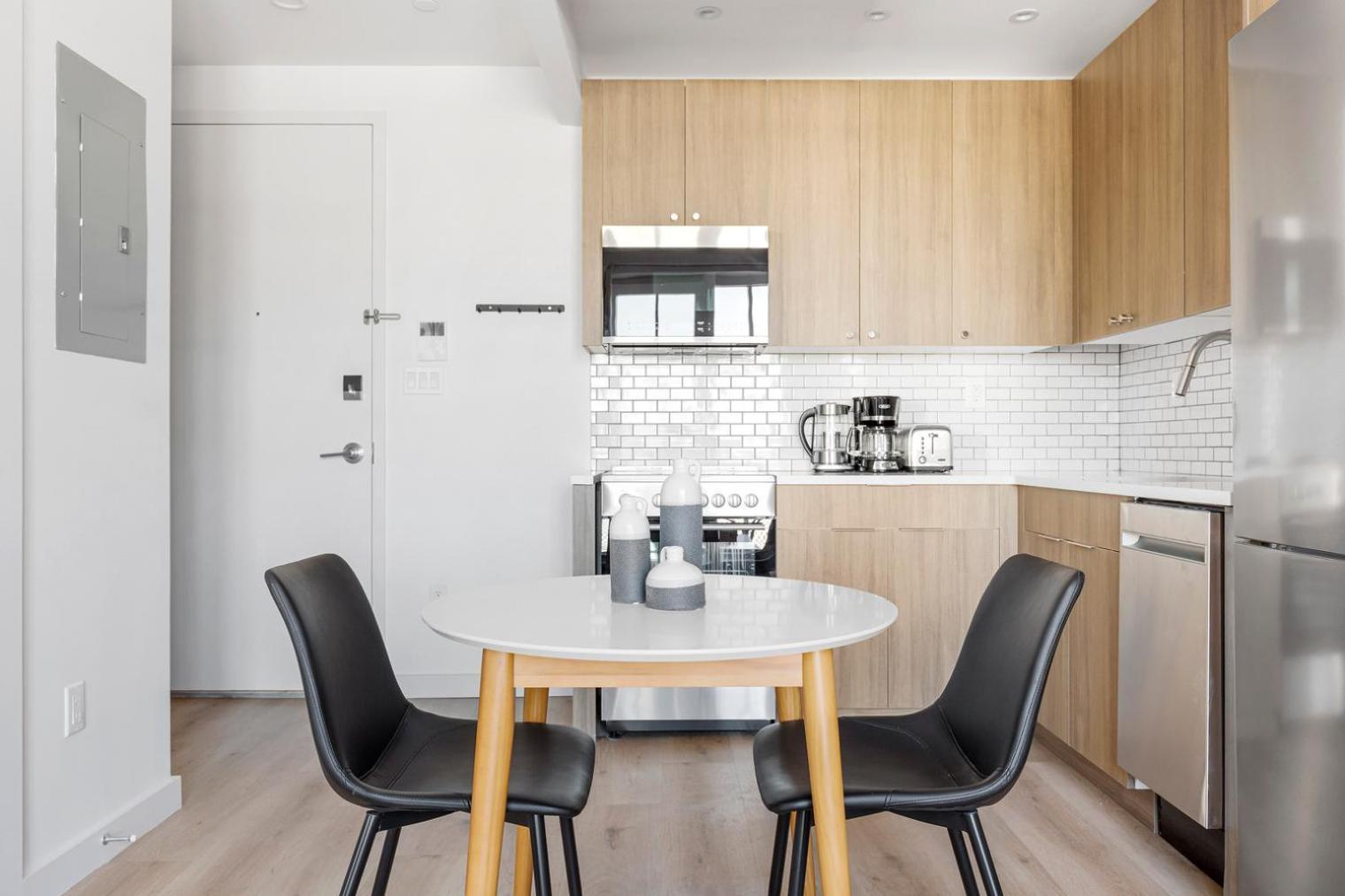 Vinegar Hill 1br W Wd Roof Gym Nr Timeout Building Nyc-959 * New York